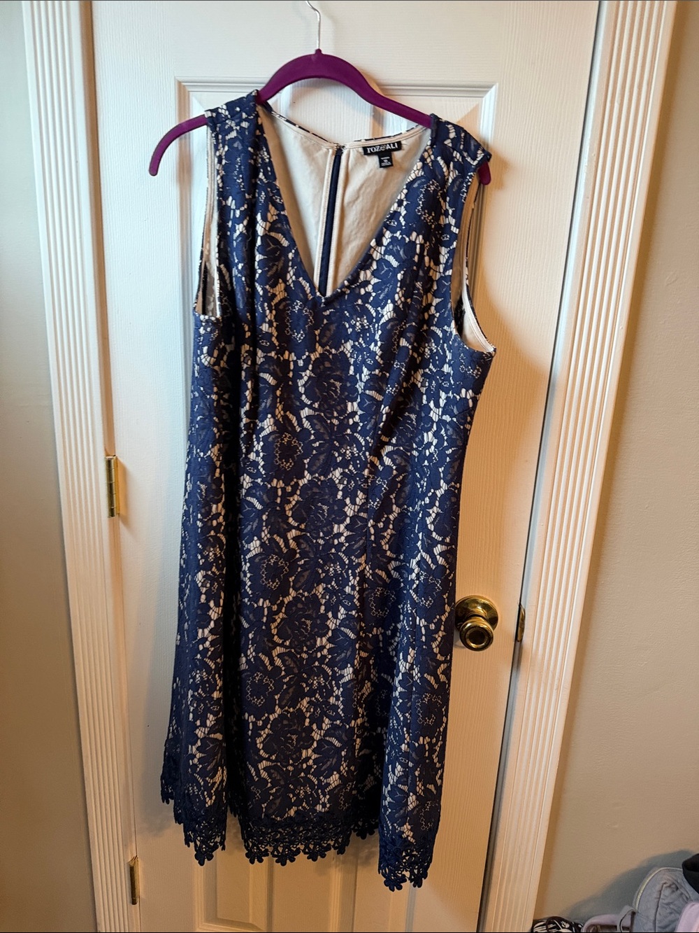 Roz & Ali Navy Lace Midi Dress with Cream Lining